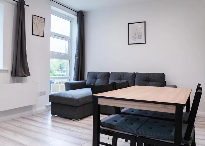 Stunning Modern 2 Bed Apartment, With Parking, Close To Town * 맨체스터