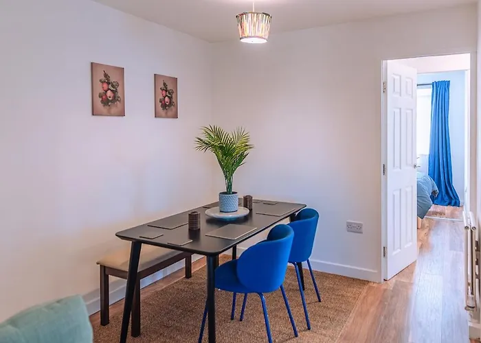 2 Bedroom Denton, Suitable For Professionals Needing A Peaceful Work Environment Apartmán Manchester