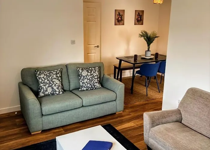 2 Bedroom Denton, Suitable For Professionals Needing A Peaceful Work Environment Apartmán *