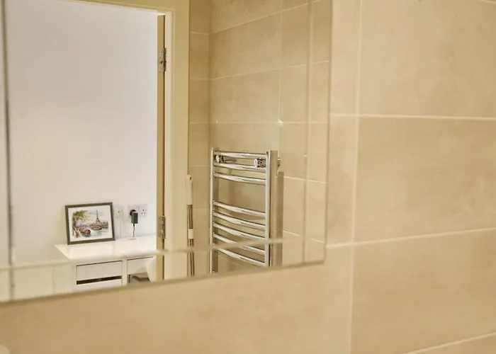 Urban Escape - Walk To Of Salford Pass The Keys * 맨체스터