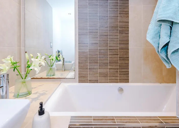 Elegant 2br Flat Near Northern Quarter 맨체스터