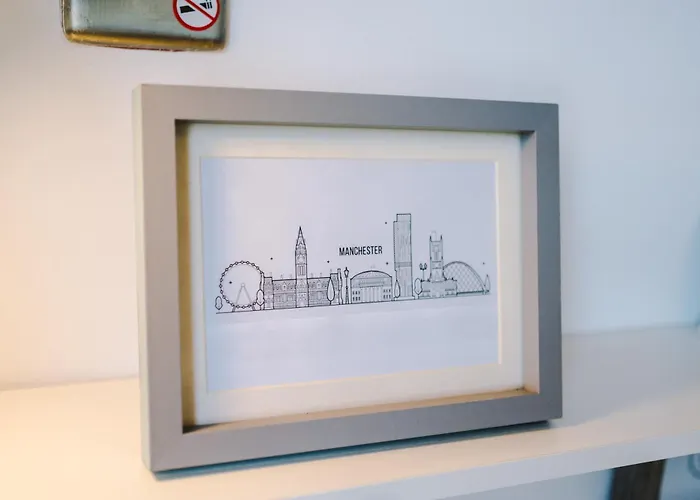 Elegant 2br Flat Near Northern Quarter 아파트 *