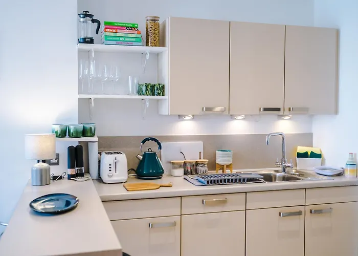 Elegant 2br Flat Near Northern Quarter 아파트