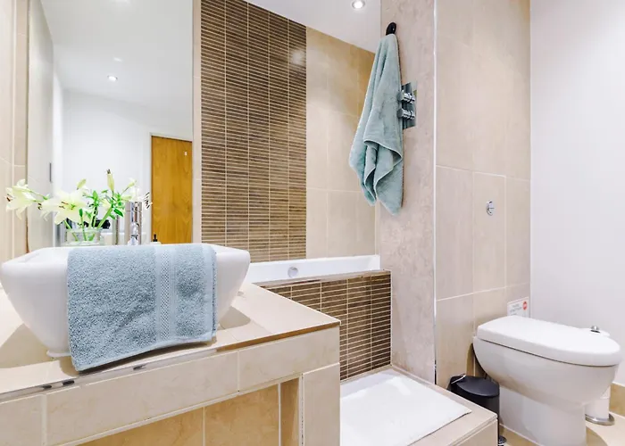 Elegant 2br Flat Near Northern Quarter 맨체스터