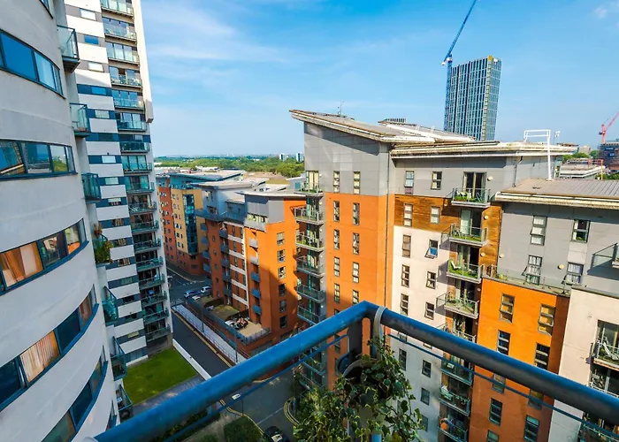 Elegant 2br Flat Near Northern Quarter 아파트 *