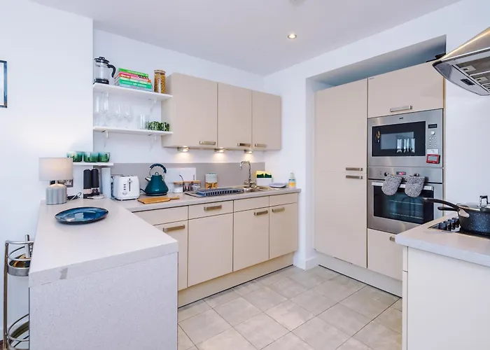 Elegant 2br Flat Near Northern Quarter *