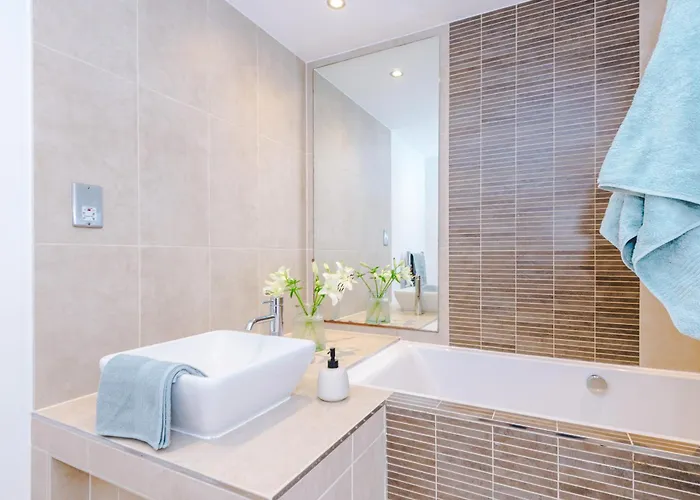 아파트 Elegant 2br Flat Near Northern Quarter *