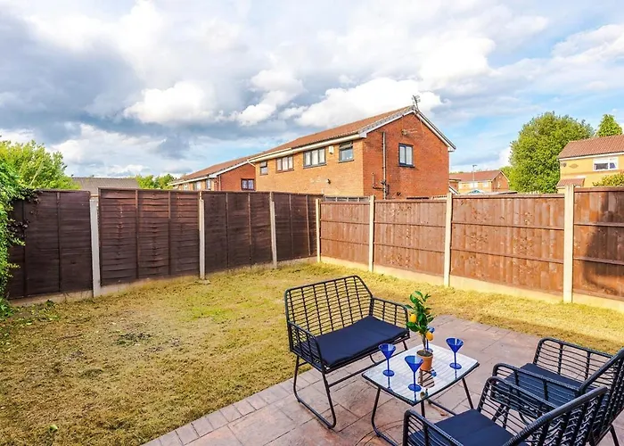 Vakantiehuis New! 2br With Parking, Near Manchester