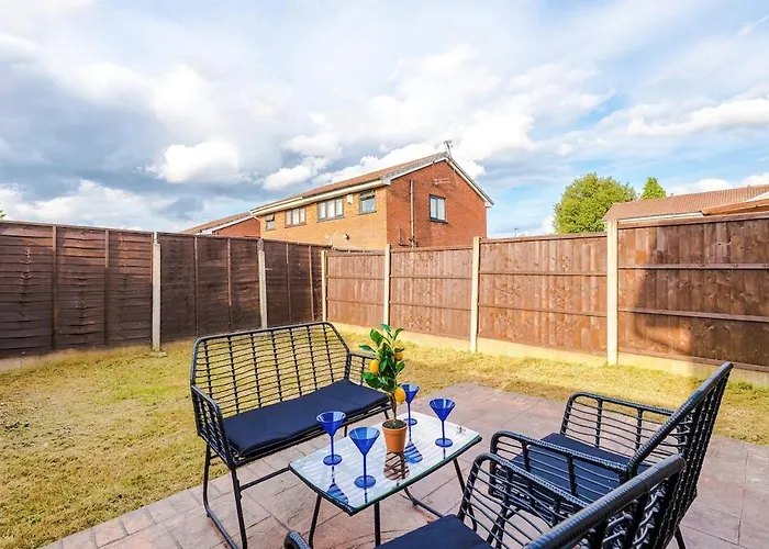 New! 2br With Parking, Near Manchester