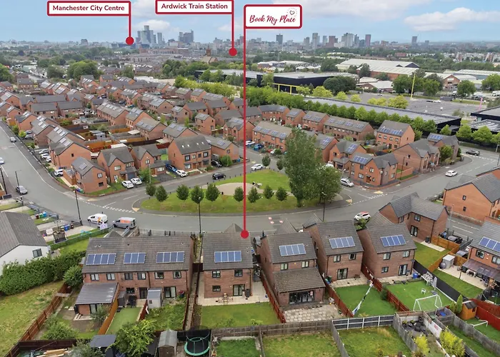 בית נופש Modern 4 Bedroom Detached House 66cl