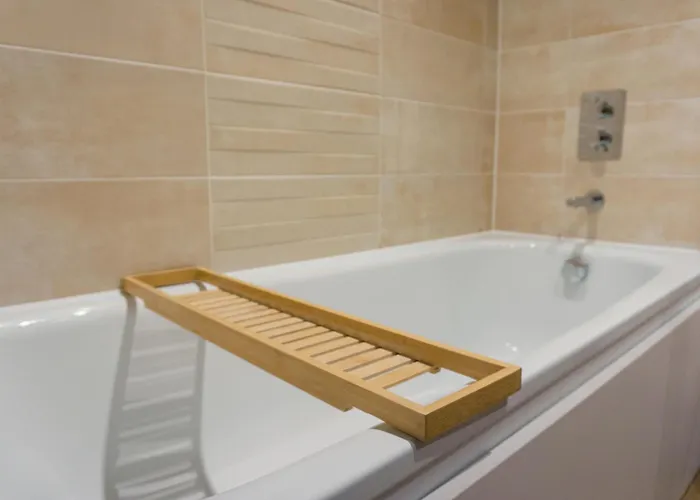 Daire Waterside Retreat