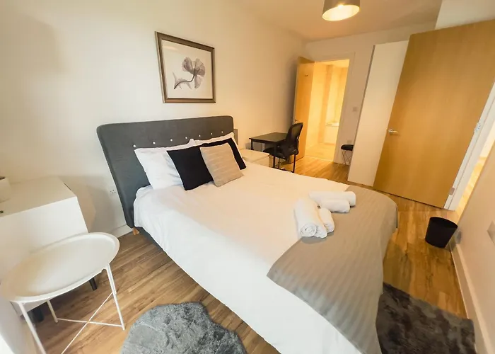 Waterside Retreat 맨체스터