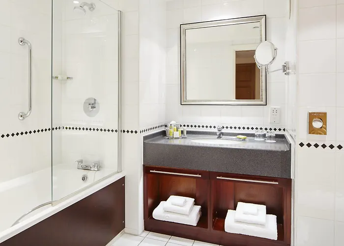 Marriott Victoria & 4* Mánchester