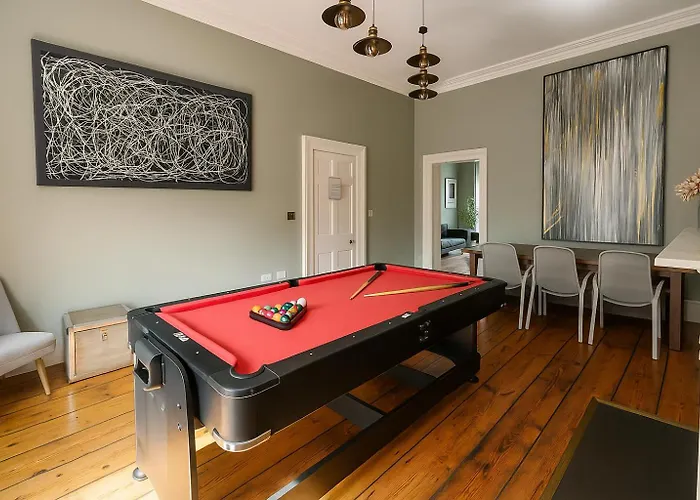 Holiday home Manchesters Ultimate House - Hot Tub - Sleeps 22! Manchester