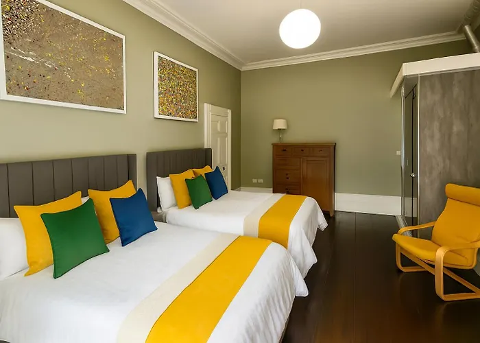 Manchesters Ultimate House - Hot Tub - Sleeps 22! Dom wakacyjny Manchester