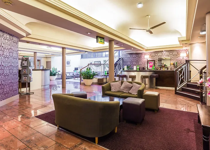 ザ ガーデンズ 3*