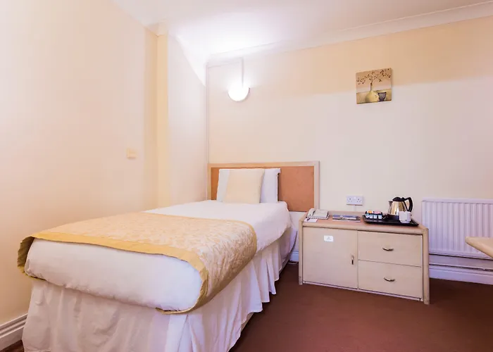 The Gardens 3* Manchester