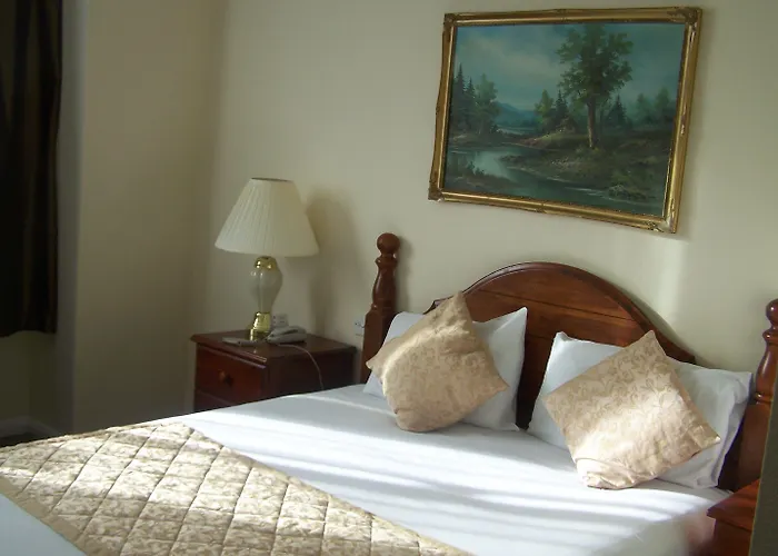 Britannia Centre Hotel 3*