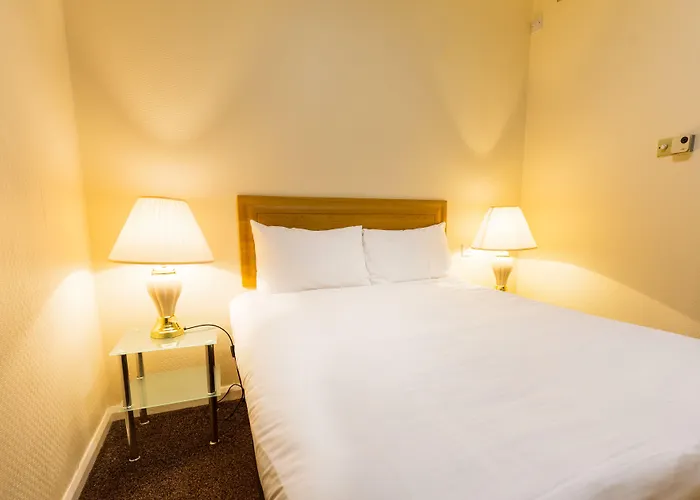 Hotel Britannia Centre 3*