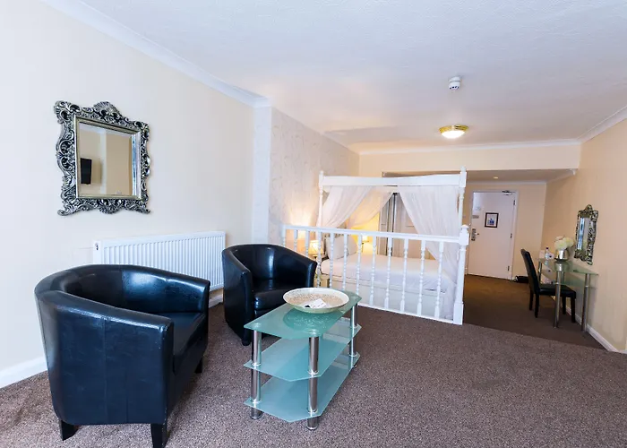 Britannia Centre Hotel 3*