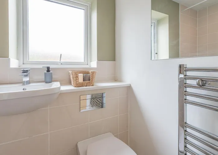 Modern House 2 Bedroom 5 Beds 펜션 맨체스터