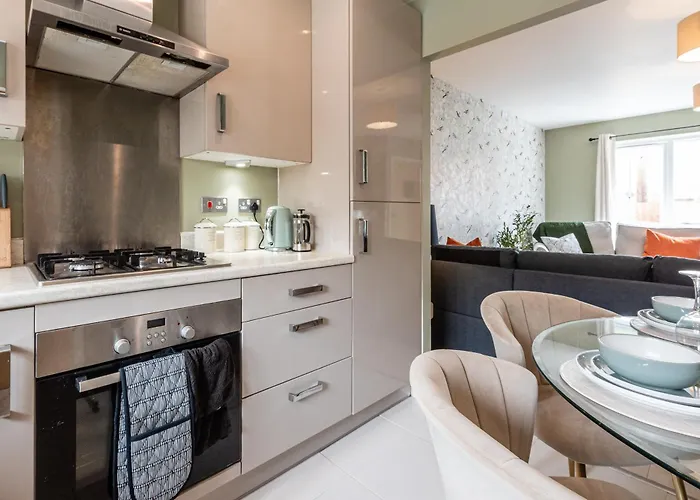 Modern House 2 Bedroom 5 Beds