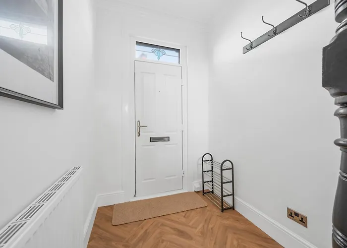 Apartamento Three Bedroom House By Brookland Serviced Short Lets With Free Wifi