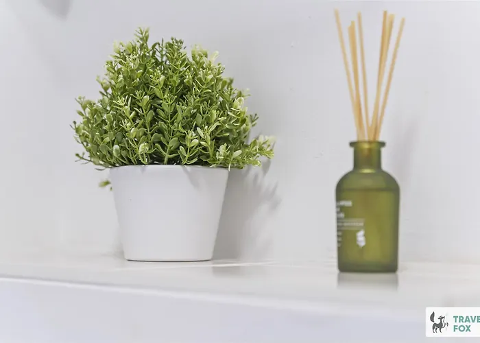 Centre House Etihad And Parking *