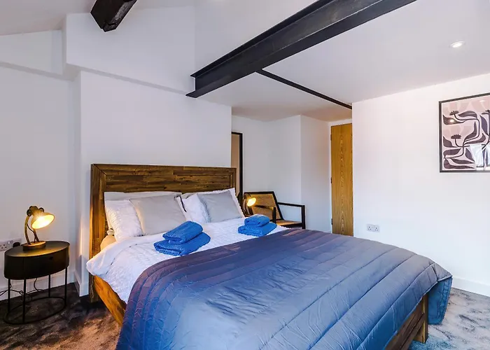 Ferienhaus Stunning 3br Townhouse, Terrace, Games, Free Parking *