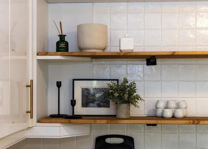 Luxury Spacious 3-bed Oasis Just 10 Mins From Centre With Free Parking Manchester