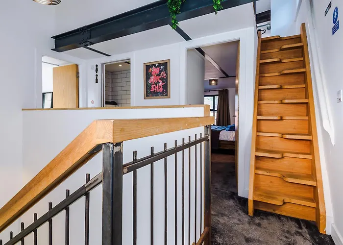 Stunning 3br Townhouse, Terrace, Games, Free Parking Dom wakacyjny