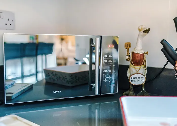 Ferienhaus Stunning 3br Townhouse, Terrace, Games, Free Parking *