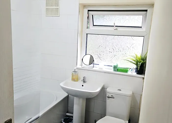 Comfortable 3 Bed House Apartamento Mánchester