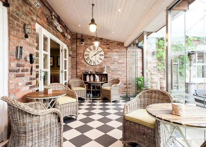 Eleven Didsbury Park Отель 4*