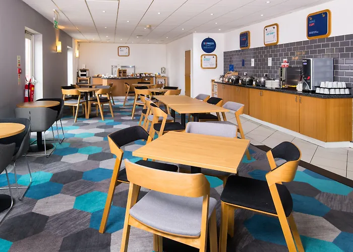 Otel Express East By Ihg 3*