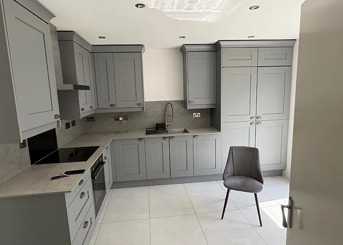 House - Sleeps 5 Private Parking & Pets Allowed Semesterbostad *