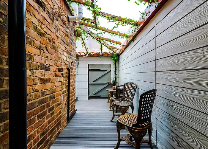 펜션 Stunning 5bed 3bath House, Parking, *