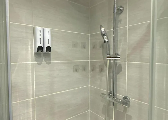 Cambridge House بيت للعطل مانشستر