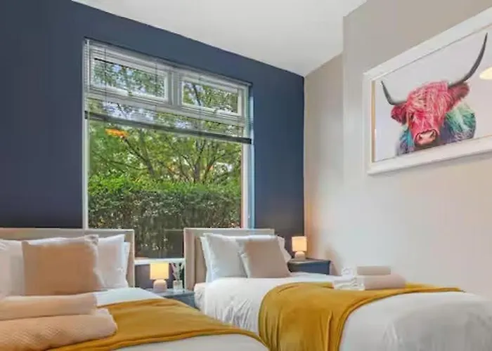 Stylish 3-bedroom 14mins To Co-op Live Arena