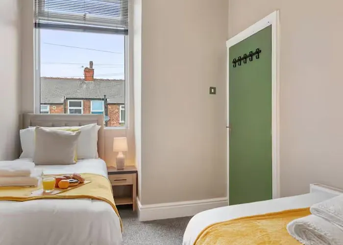 Stylish 3-bedroom 14mins To Co-op Live Arena Holiday home *