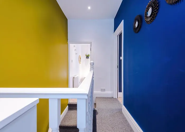 Stunning 5bed 3bath House, Parking, Manchester