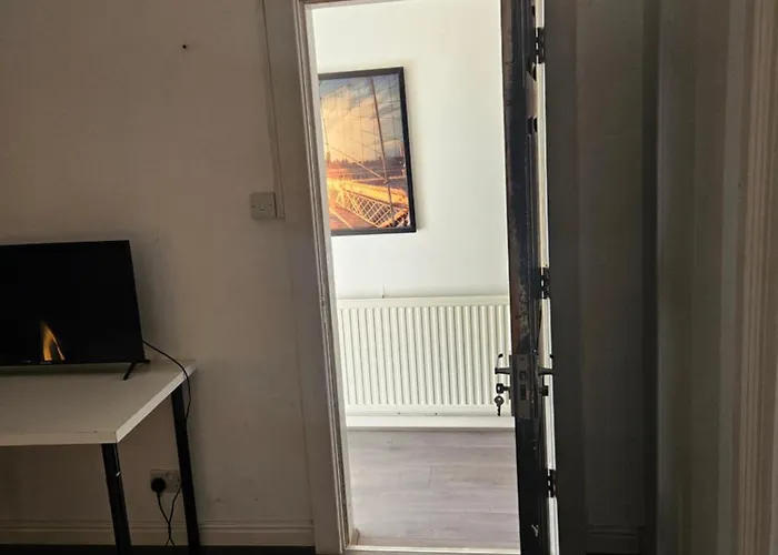 28 Decent Homes * Manchester