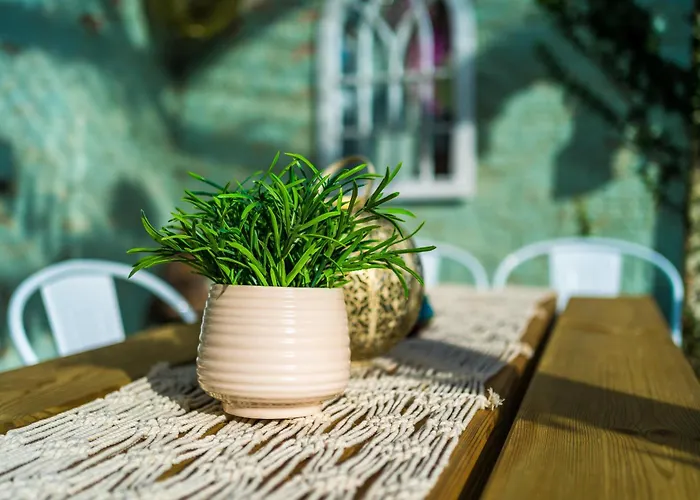 Spacious 4br With 3 Baths,