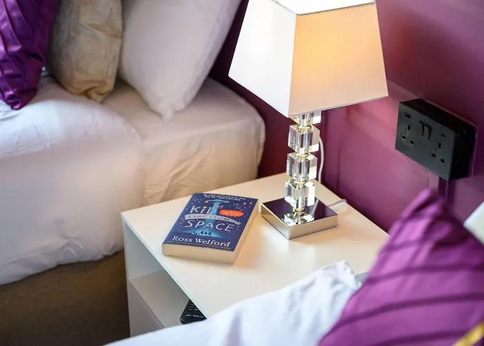 Bright And Cosy 3-bedroom Near - Free Parking - Sleeps 6 Μάντσεστερ