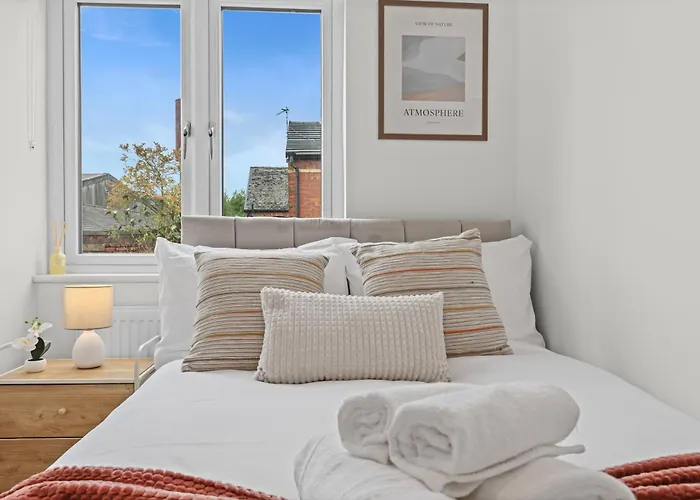 Cosy Stylish 5-bed 3-bath, With Free Wi-fi, Garden And Parking Dom wakacyjny Manchester