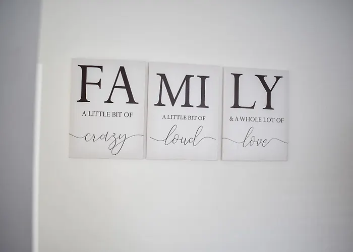 Prázdninový dům New 3 Bedroom Stylish With Drive & Garden