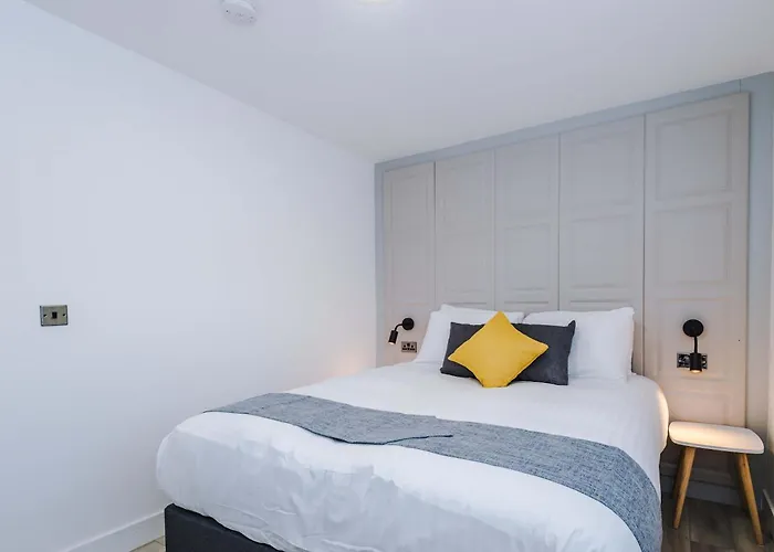 Prázdninový dům Minutes To The Coop Live Arena & Etihad Stadium - Free Parking With Ev Charger