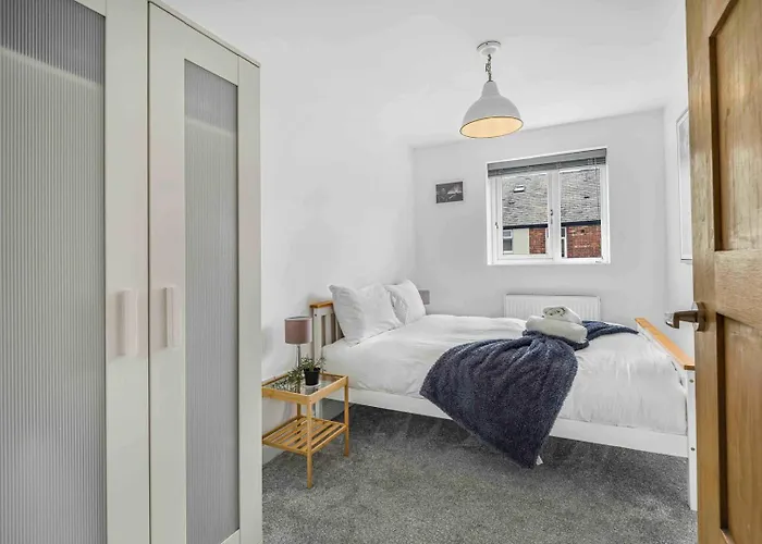 Guestready - Charming Retreat In Trafford Gæstehus