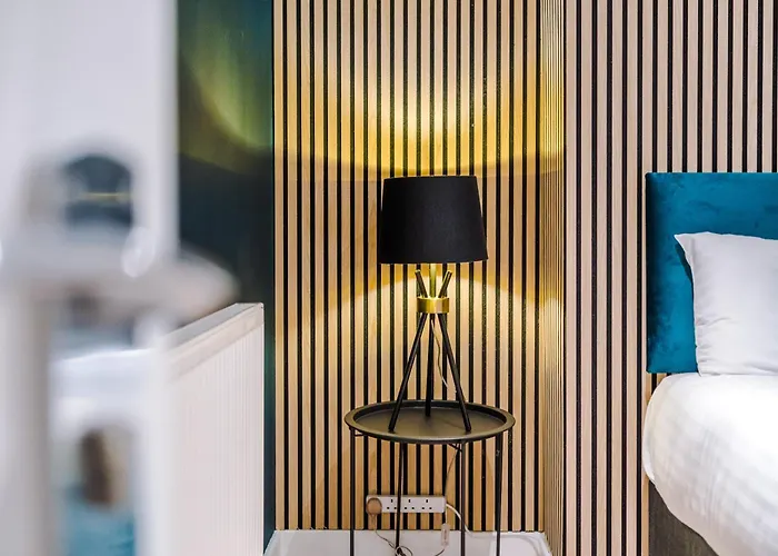 Stunning 5bed 3bath House, Parking, Dom wakacyjny