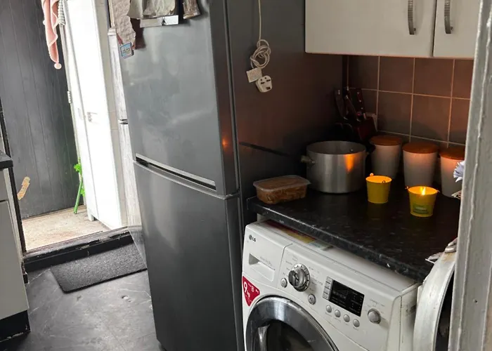 Alloggio in famiglia Female&family Single, Double And King Size With Shared Bathroom Manchester